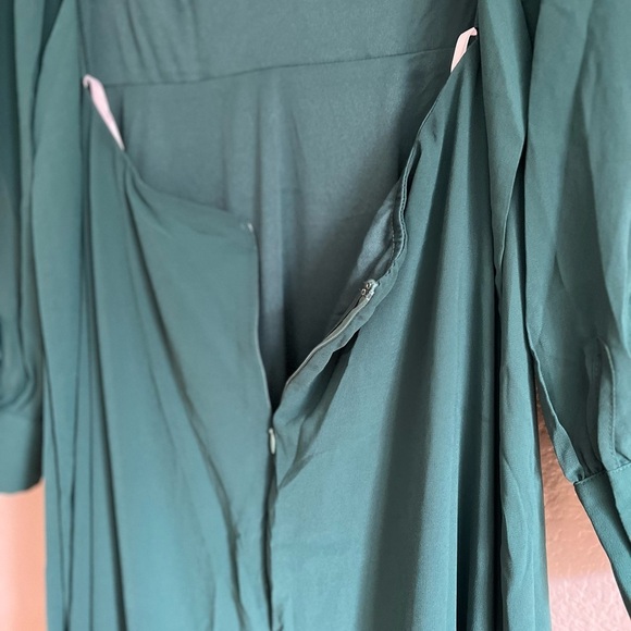 NWOT Talk About Divine Hunter Green Long Sleeve Backless Maxi Dress - Picture 9 of 10